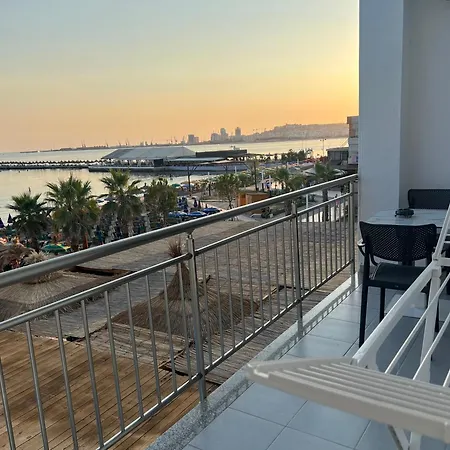 Hotel Blue Eye Restaurant And Durrës
