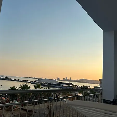 Blue Eye Restaurant And Durrës