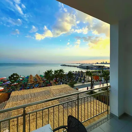 Blue Eye Restaurant And Hotel Durrës