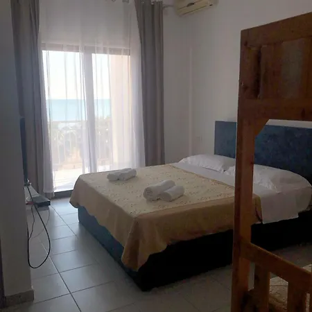 Hotel Blue Eye Restaurant And Durres